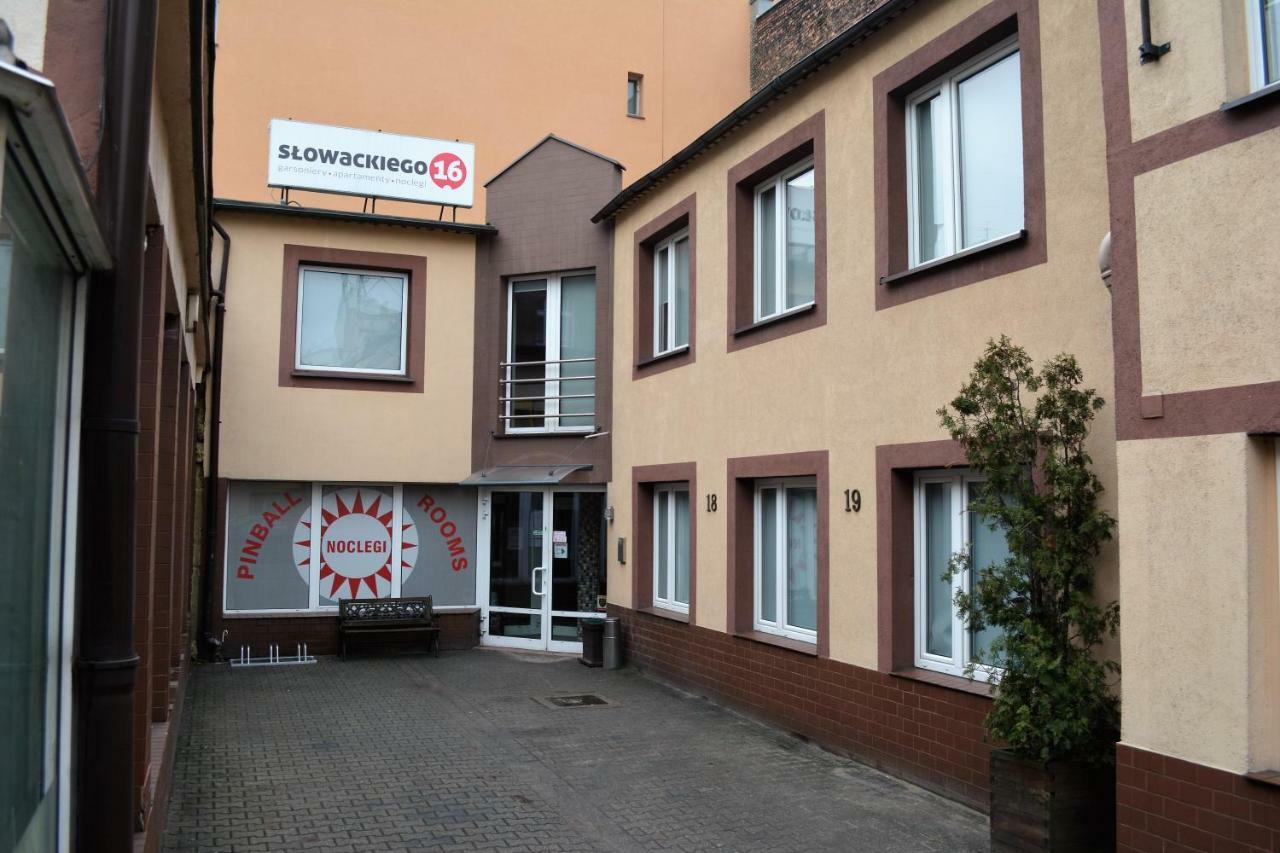 Good Times House Hostel Katowice Exterior photo